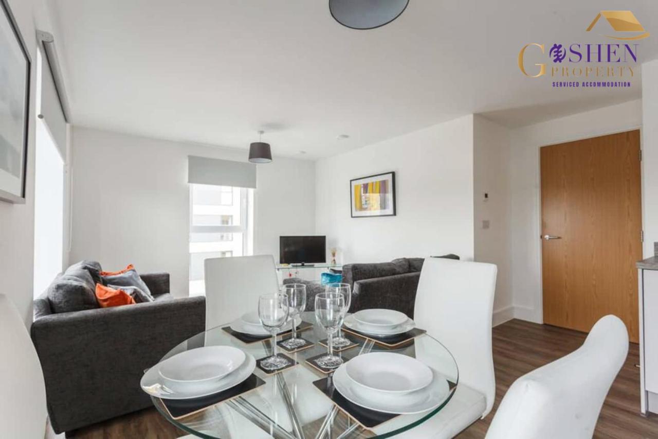 2 Bedroom Apartment Chapel Riverside At Goshen Property Serviced Accommodation Southampton, Free Wifi & Parking Kültér fotó