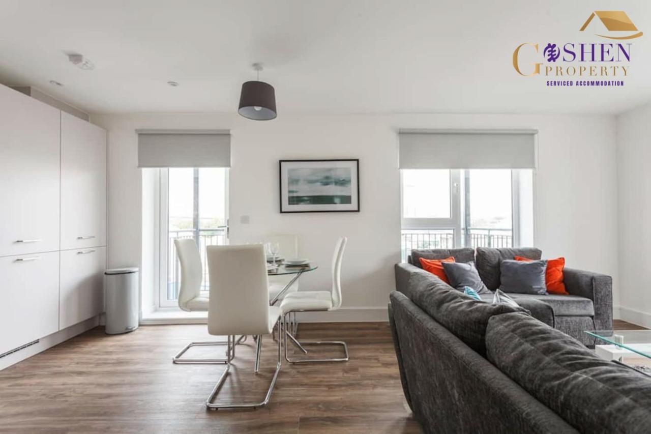 2 Bedroom Apartment Chapel Riverside At Goshen Property Serviced Accommodation Southampton, Free Wifi & Parking Kültér fotó